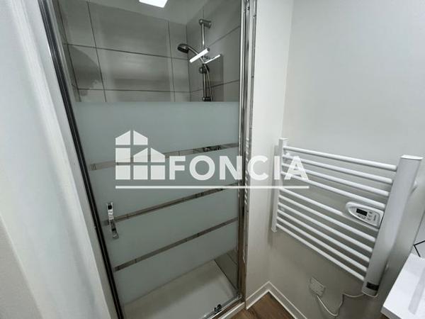 Location Studio 30 m² - 9 RUE DELESCLUZE Limoges 87000