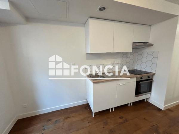 Location Studio 30 m² - 9 RUE DELESCLUZE Limoges 87000