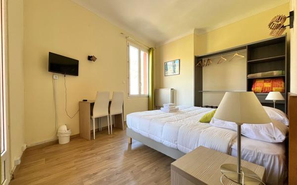 Maison à vendre    17 pièces • 506 m2 Saint-Vallier-de-Thiey