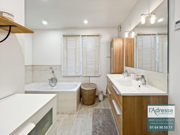 Maison familiale rénovée 4 chambres - GARE RER C à 5 minutes