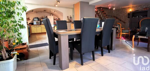 Maison 9 pièces de 204 m² à Plombières-les-Bains (88370)