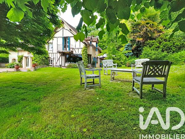 Maison à vendre 11 pièces 232 m² Château-Renard