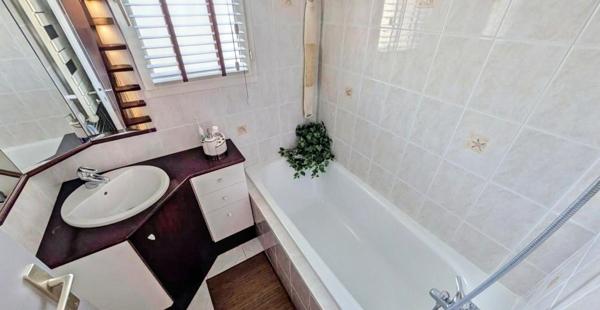 Maison 5 chambres avec sous-sol total