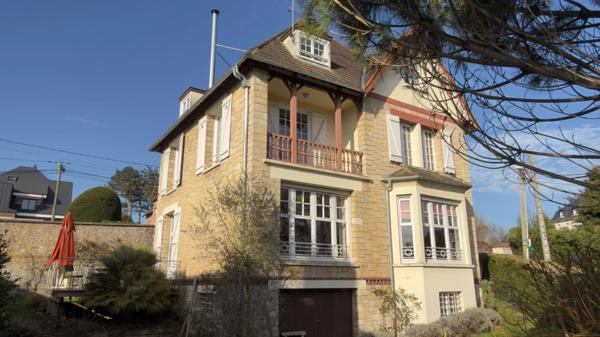 Maison de caractère à vendre 8 pièces Mont Saint Aignan 76130