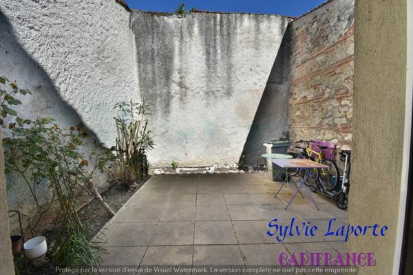Dpt Lot et Garonne (47), à vendre VILLENEUVE SUR LOT maison de ville, P6 idéale investisseurs, ou familles,