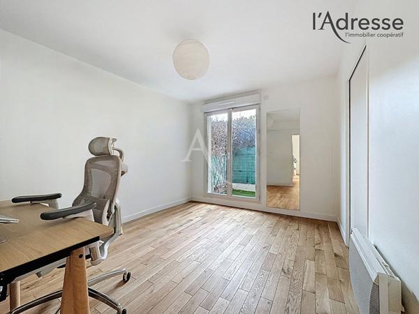 NANTERRE-PUTEAUX/ Avenue Félix Faure - Maison 4 pièces - 3 Extérieurs- 1 Parking