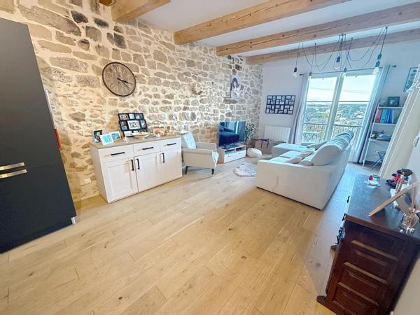 Charmante Maison de Village sur Magalas 3 chambres, Garage et cour extérieure