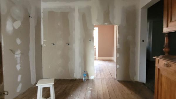 Maison
                                                                                                                                                                                                                                                                                                                        7 pièce(s)                                                                                                                                                                                                          3 chambre(s)                                                                                                                                                                                                          180  m²