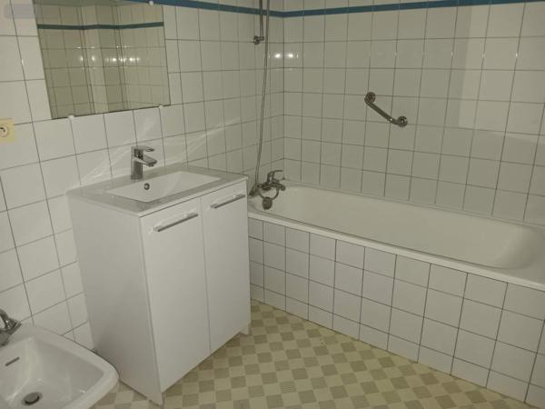 Maison à vendre à Saint-Hilaire-de-Villefranche en Charente-Maritime (17770), ref : 021/1885