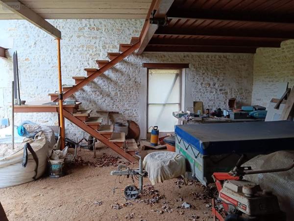 Maison à vendre à Saint-Hilaire-de-Villefranche en Charente-Maritime (17770), ref : 021/1885