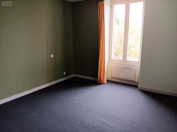 Maison à vendre à Saint-Hilaire-de-Villefranche en Charente-Maritime (17770), ref : 021/1885