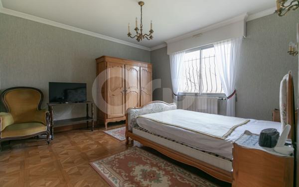 Maison à vendre    5 pièces • 120 m2 Champs-sur-Marne