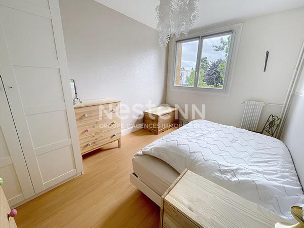 A vendre Appartement de 2 pièces de 40 m2 aux Clayes Sous Bois - Quartier centre ville