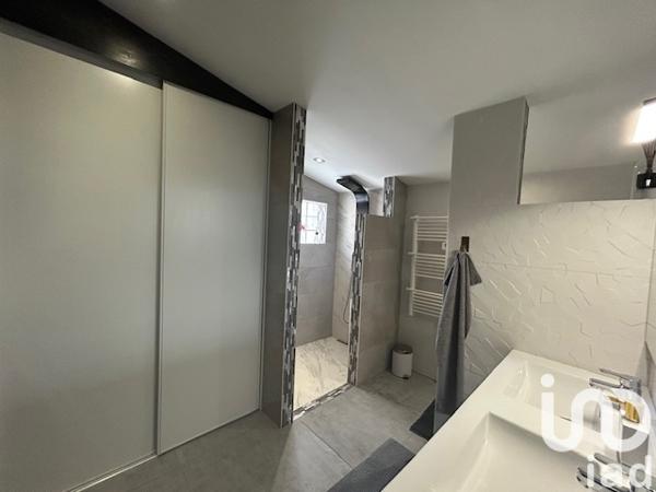 Maison à vendre 4 pièces 140 m² Montluçon