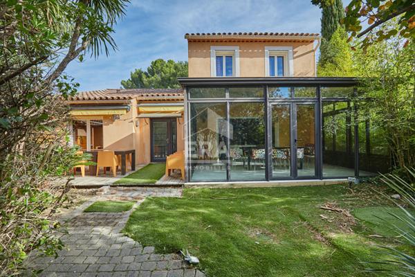 Maison au calme avec jardin à Venelles