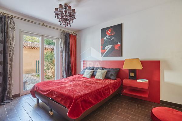 Maison au calme avec jardin à Venelles