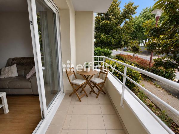 Appartement
         2 pièces
        - 48 m² 169 000 € *