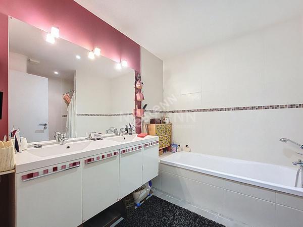 Nantes - Orvault Pont du Cens : En vente, Maison +100m² habitables avec vie de plain pied. Proche Cens et commerces.