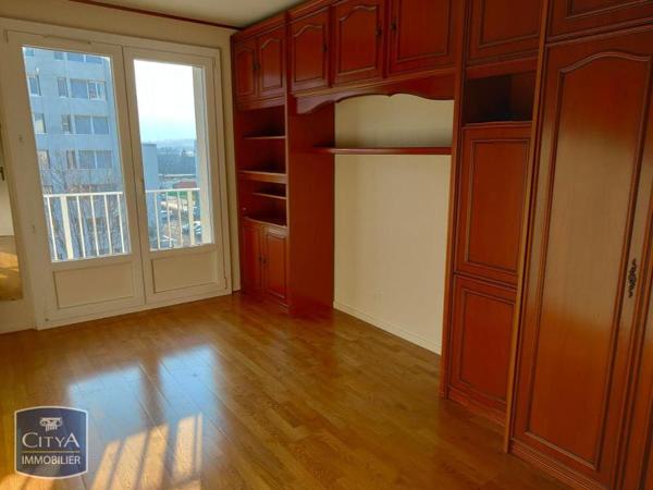 Location appartement 3 pièces de 83.77m²