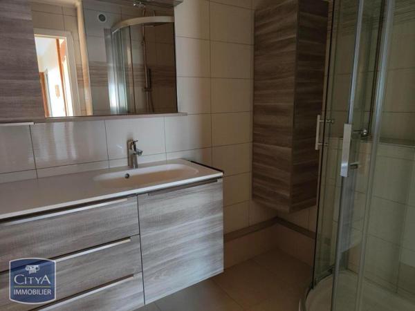 Location appartement 3 pièces de 83.77m²