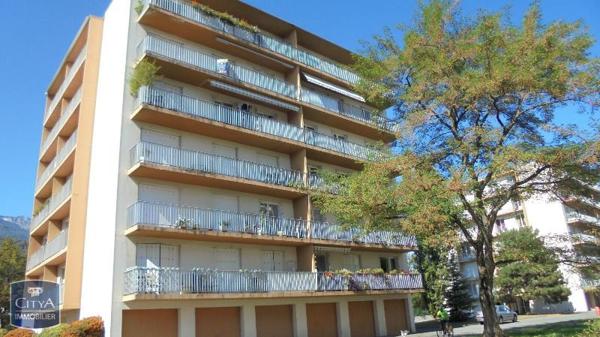 Location appartement 3 pièces de 83.77m²