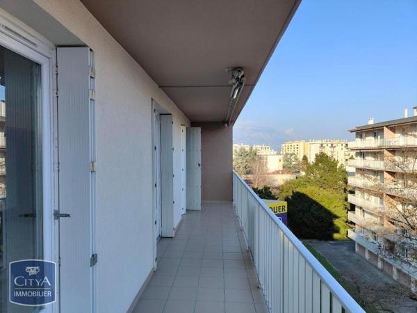 Location appartement 3 pièces de 83.77m²