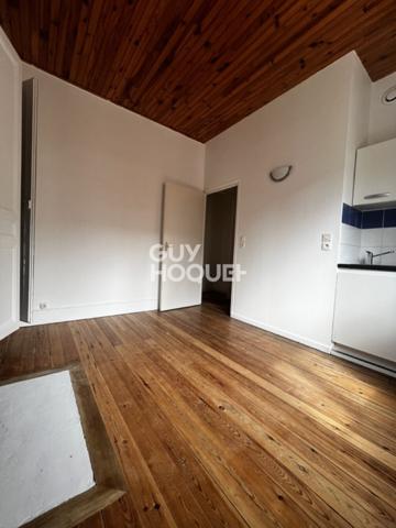 SAINT PIERRE - IMMEUBLE D'ENVIRON 92M² COMPRENANT 3 LOGEMENTS