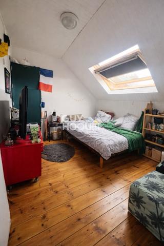 SAINT PIERRE - IMMEUBLE D'ENVIRON 92M² COMPRENANT 3 LOGEMENTS