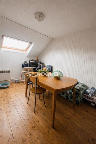 SAINT PIERRE - IMMEUBLE D'ENVIRON 92M² COMPRENANT 3 LOGEMENTS