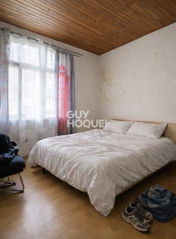 SAINT PIERRE - IMMEUBLE D'ENVIRON 92M² COMPRENANT 3 LOGEMENTS