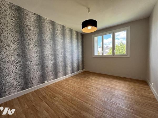Appartement avec balcon et cellier