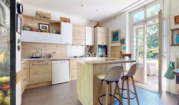 Maison Ouistreham 9 pièce(s) 251 m2