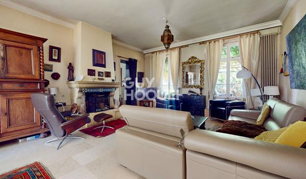 Maison Ouistreham 9 pièce(s) 251 m2