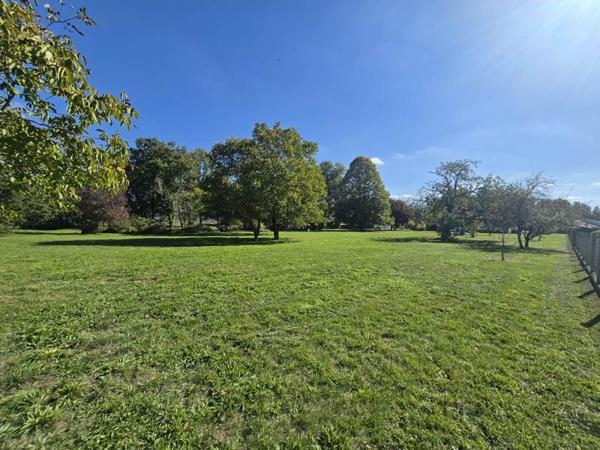 Immeuble à vendre |  Jonzac |  700 m²