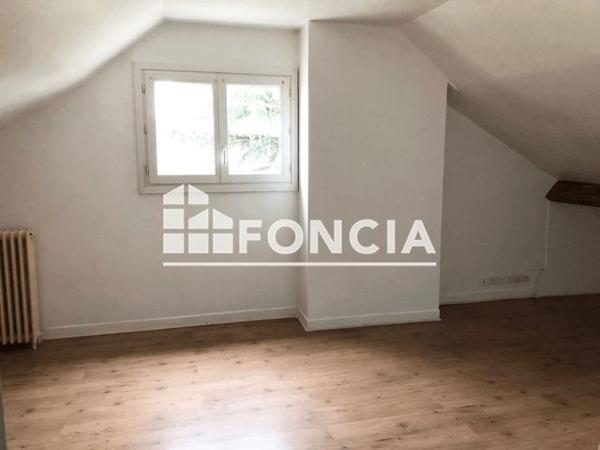 Location Studio 27.3 m² - 99 ROUTE DE LA QUEUE EN BRIE Sucy En Brie 94370