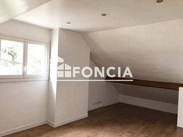 Location Studio 27.3 m² - 99 ROUTE DE LA QUEUE EN BRIE Sucy En Brie 94370