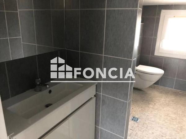 Location Studio 27.3 m² - 99 ROUTE DE LA QUEUE EN BRIE Sucy En Brie 94370