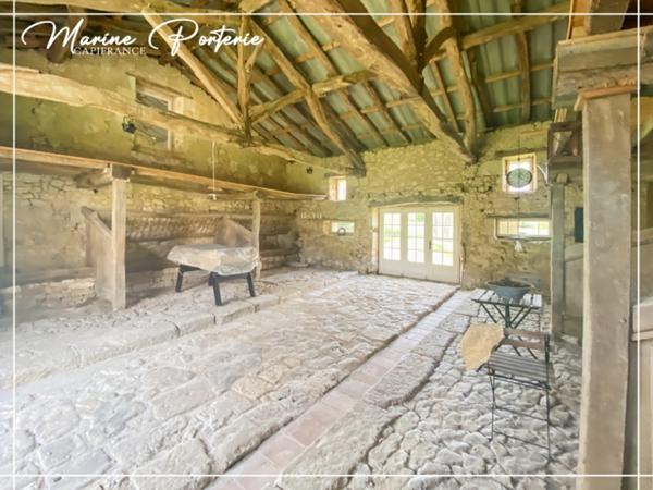 Dpt Gers (32), à vendre proche de AUCH belle maison en pierre 235m² habitable