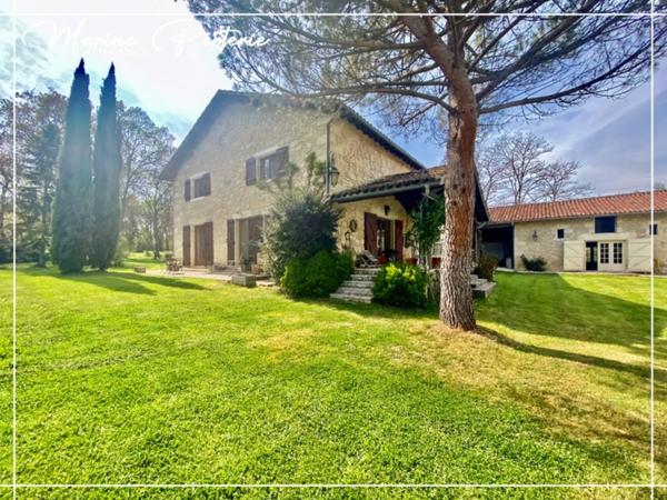 Dpt Gers (32), à vendre proche de AUCH belle maison en pierre 235m² habitable