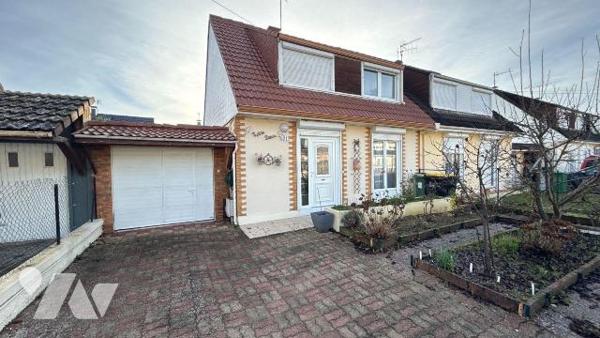 A vendre - Châlons-en-Champagne - Maison T5 de 85 m² 

Secteur Grévières, à proximité de la z...