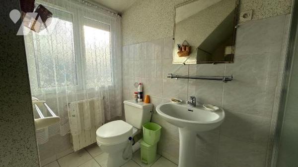 A vendre - Châlons-en-Champagne - Maison T5 de 85 m² 

Secteur Grévières, à proximité de la z...