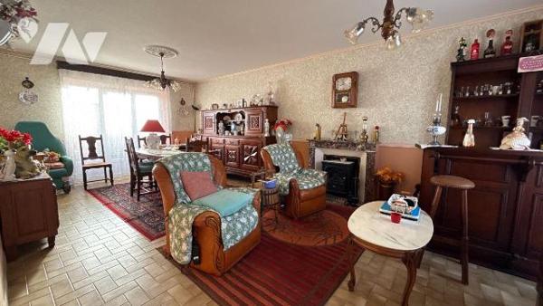 A vendre - Châlons-en-Champagne - Maison T5 de 85 m² 

Secteur Grévières, à proximité de la z...