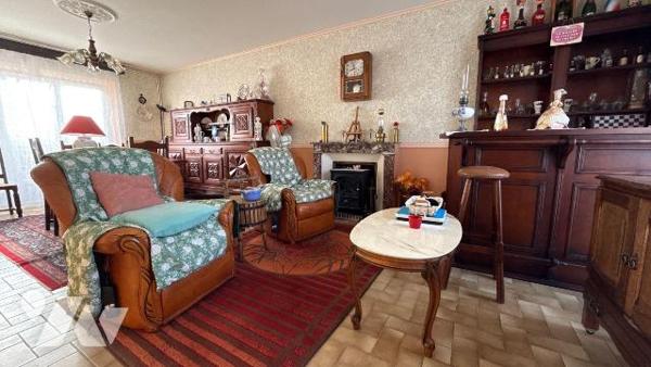 A vendre - Châlons-en-Champagne - Maison T5 de 85 m² 

Secteur Grévières, à proximité de la z...