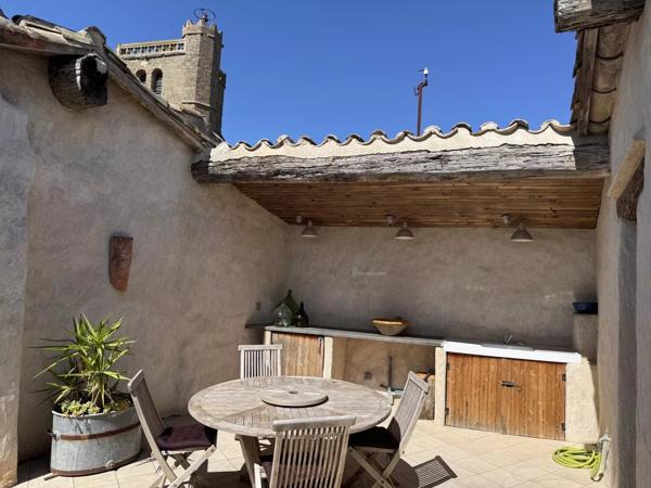 Belle maison de village avec terrasse spacieuse dans le Minervois