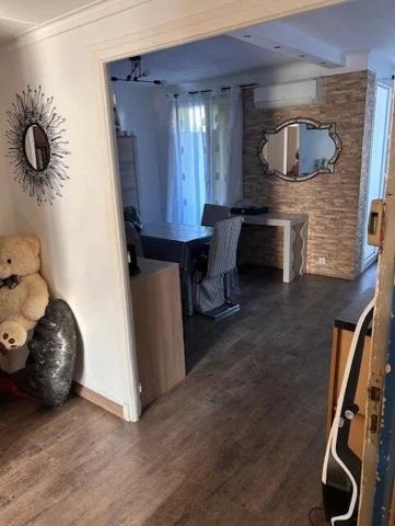 Vente                                                      Appartement
                        
                     3 pièces                      67 m2                     à Perpignan