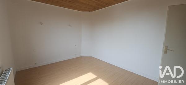 Maison à vendre 3 pièces 74,5 m² Saint-Julien-du-Sault
