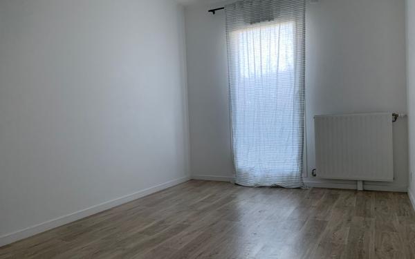 Appartement à louer    3 pièces • 60,70 m2 Brie-Comte-Robert