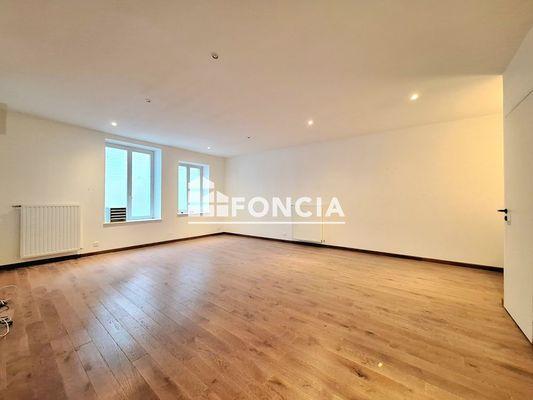 À vendre Local commercial 3 pièces 89.25 m² - ÉPinal 88000