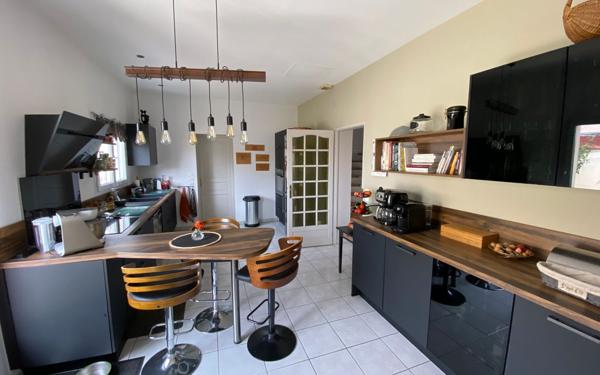 Maison à vendre    5 pièces •  Les Mathes