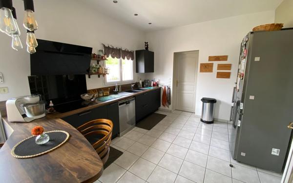 Maison à vendre    5 pièces •  Les Mathes